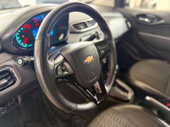 CHEVROLET-ONIX-2018