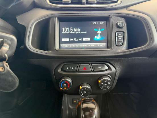 CHEVROLET-ONIX-2018