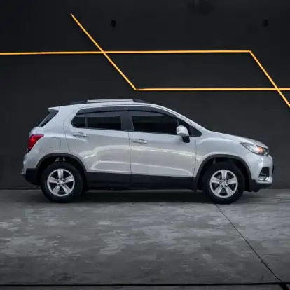 CHEVROLET-TRACKER-2018