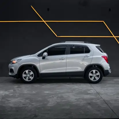 CHEVROLET-TRACKER-2018