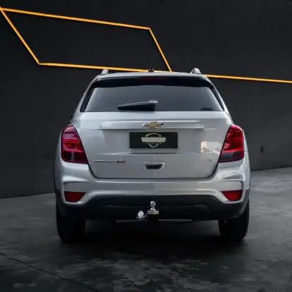 CHEVROLET-TRACKER-2018