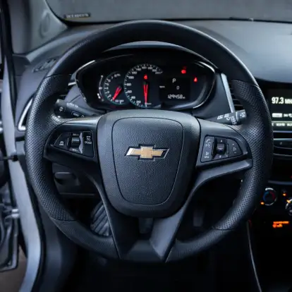CHEVROLET-TRACKER-2018