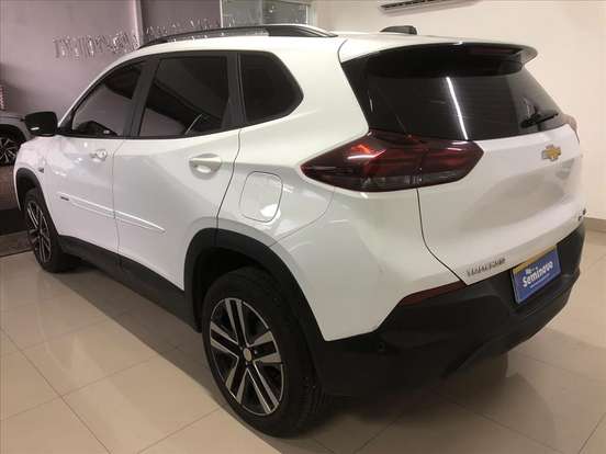 CHEVROLET-TRACKER-2023