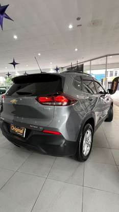 CHEVROLET-TRACKER-2023