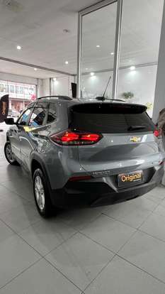 CHEVROLET-TRACKER-2023