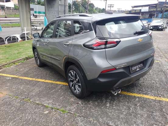 CHEVROLET-TRACKER-2025