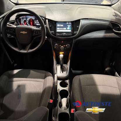 CHEVROLET-TRACKER-2019