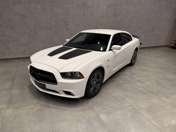 DODGE CHARGER 5.7 R/T HEMI V8 GASOLINA 4P AUTOMÁTICO