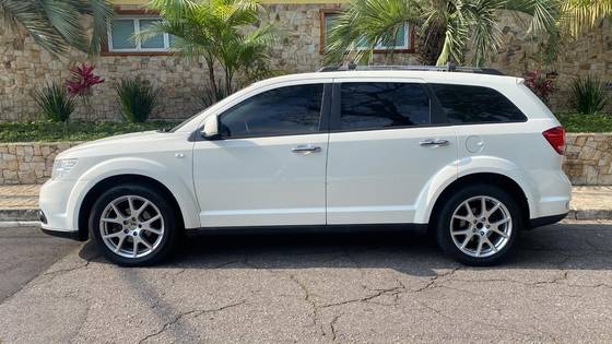 DODGE JOURNEY 3.6 RT V6 GASOLINA 4P AUTOMÁTICO