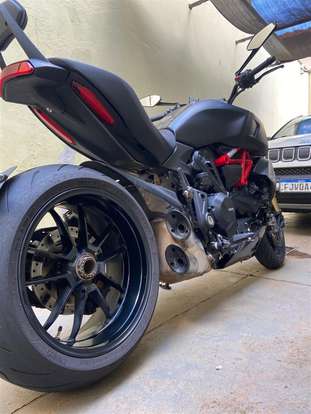 DUCATI-DIAVEL 1260 S-2023