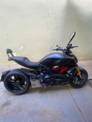 DUCATI-DIAVEL 1260 S-2023