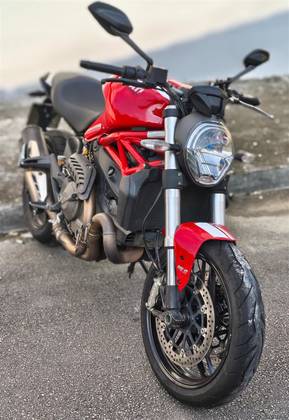 DUCATI MONSTER 821 
