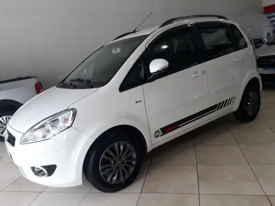 FIAT IDEA 1.6 MPI ESSENCE 16V FLEX 4P MANUAL