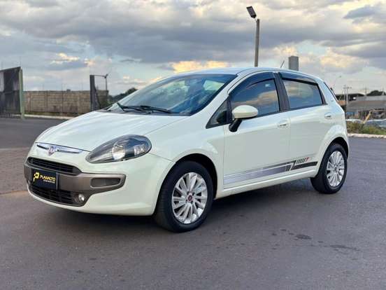 FIAT-PUNTO-1.6 ESSENCE 16V FLEX 4P MANUAL FIAT-PUNTO-2015