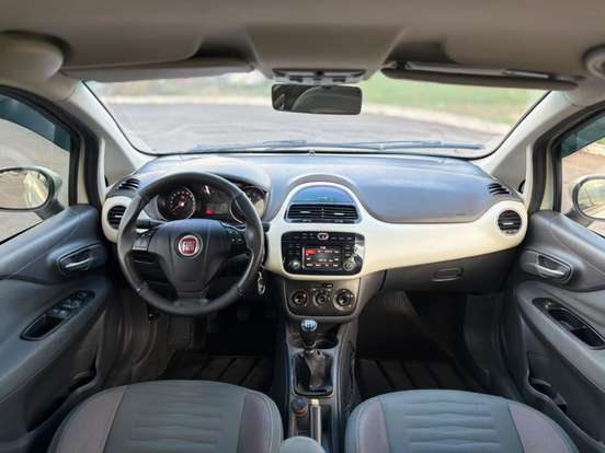 FIAT-PUNTO-2015
