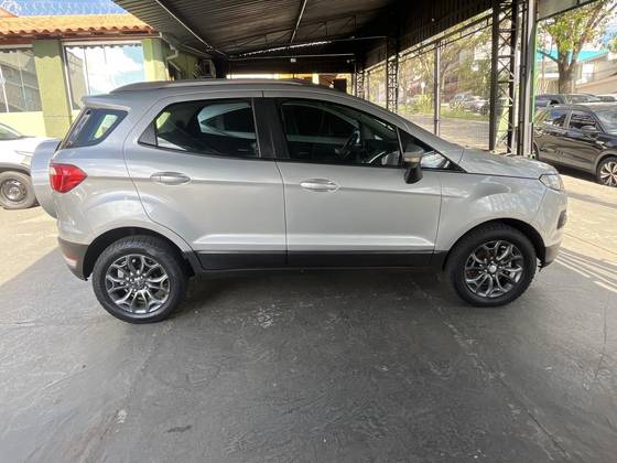 FORD ECOSPORT 1.6 FREESTYLE 16V FLEX 4P MANUAL