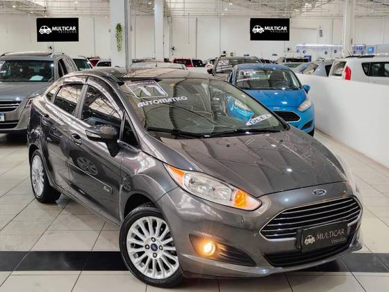 FORD FIESTA 1.6 TITANIUM PLUS SEDAN 16V FLEX 4P POWERSHIFT