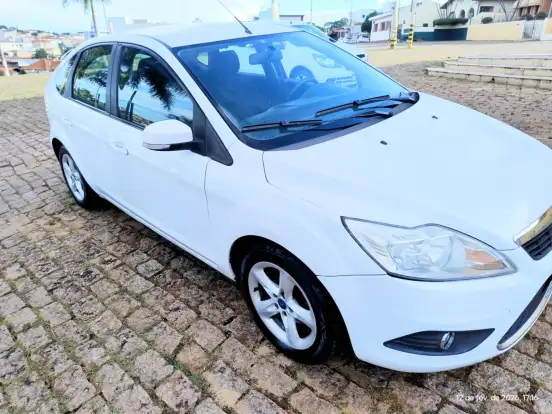 FORD-FOCUS-1.6 GLX 8V FLEX 4P MANUAL FORD-FOCUS-2012
