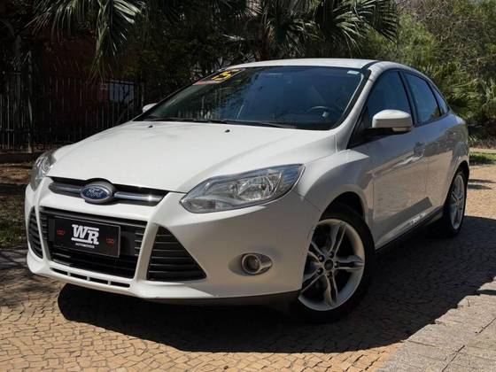 FORD FOCUS 2.0 SE SEDAN 16V FLEX 4P AUTOMÁTICO