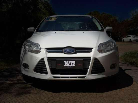 FORD-FOCUS-2.0 SE SEDAN 16V FLEX 4P AUTOMÁTICO FORD-FOCUS-2015