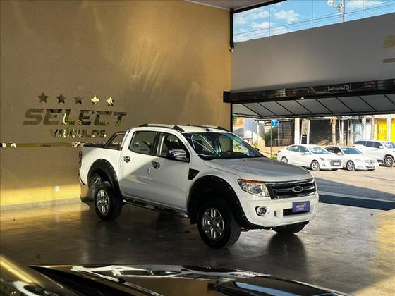 FORD RANGER 2.5 XLT 4X2 CD 16V FLEX 4P MANUAL