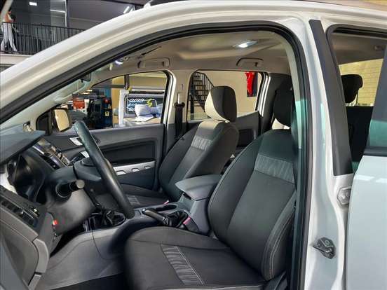 FORD-RANGER-2013