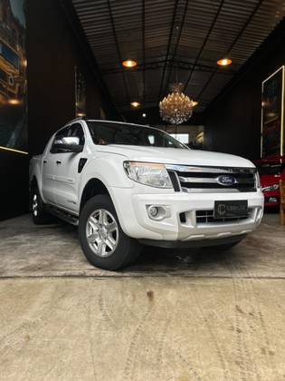 FORD RANGER 3.2 LIMITED 4X4 CD 20V DIESEL 4P AUTOMÁTICO