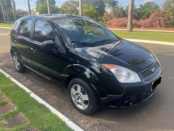 FORD FIESTA 1.6 MPI CLASS HATCH 8V FLEX 4P MANUAL