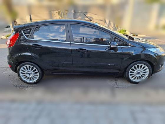 FORD FIESTA 1.6 TITANIUM HATCH 16V FLEX 4P MANUAL