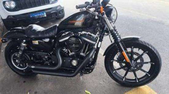 HARLEY-DAVIDSON-SPORTSTER IRON 883-2018