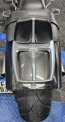 HARLEY-DAVIDSON-V-ROD MUSCLE-2015