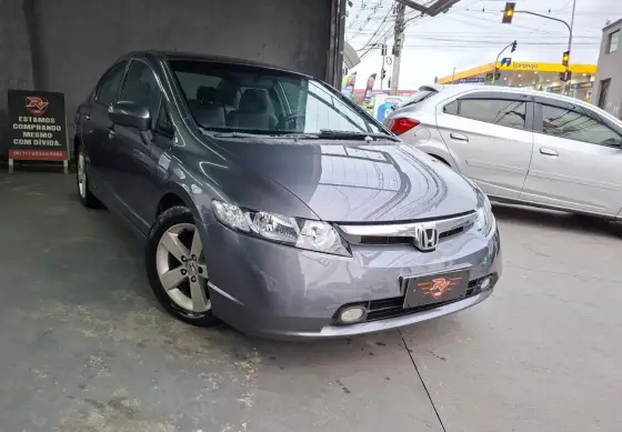 HONDA CIVIC 1.8 LXS 16V FLEX 4P AUTOMÁTICO