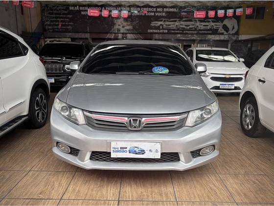 HONDA CIVIC 1.8 LXS 16V FLEX 4P AUTOMÁTICO