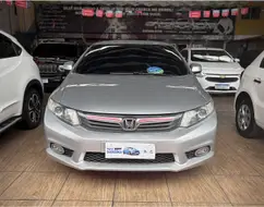 HONDA CIVIC 1.8 LXS 16V FLEX 4P AUTOMÁTICO HONDA CIVIC 1.8 LXS 16V FLEX 4P AUTOMÁTICO