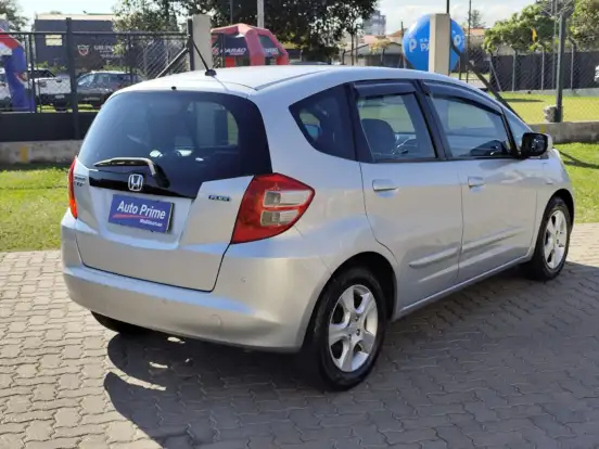 HONDA-FIT-2009