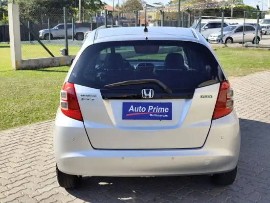 HONDA-FIT-2009