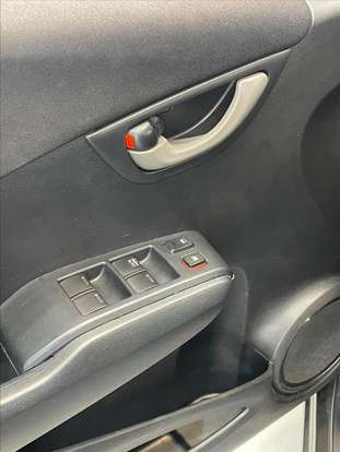 HONDA-FIT-2013