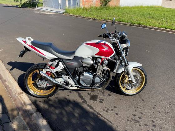 HONDA CB 1300 F SUPER FOUR 