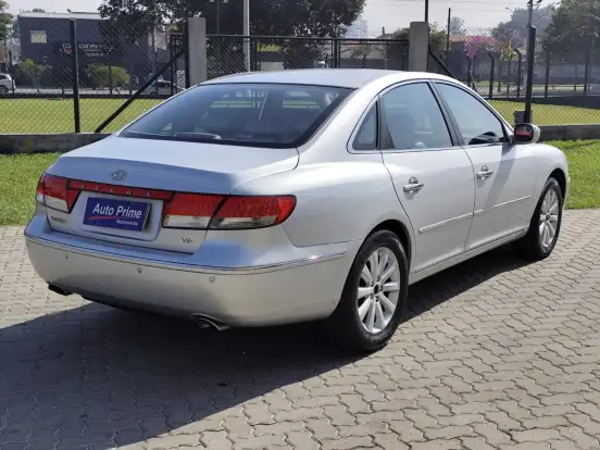 HYUNDAI-AZERA-2009
