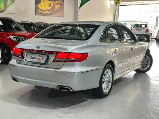 HYUNDAI-AZERA-3.3 MPFI GLS SEDAN V6 24V GASOLINA 4P AUTOMÁTICO HYUNDAI-AZERA-2010