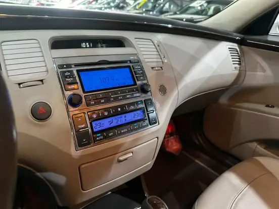 HYUNDAI-AZERA-3.3 MPFI GLS SEDAN V6 24V GASOLINA 4P AUTOMÁTICO HYUNDAI-AZERA-2010