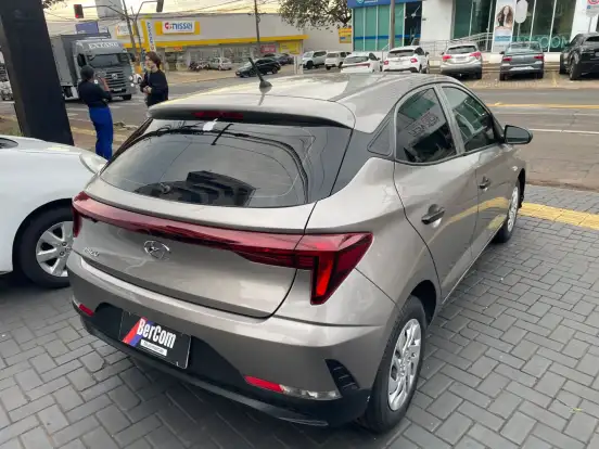 HYUNDAI-HB20-2022