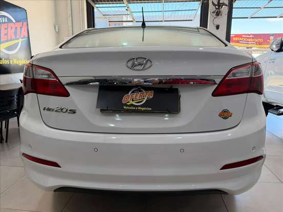 HYUNDAI-HB20-2017