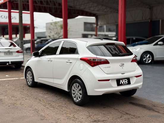 HYUNDAI-HB20-2018