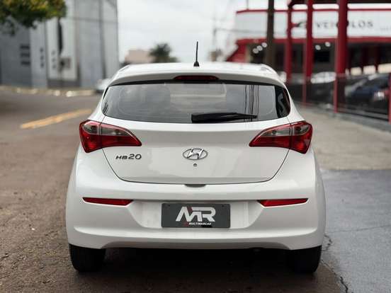HYUNDAI-HB20-2018