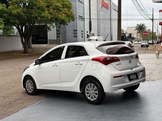 HYUNDAI-HB20-2018