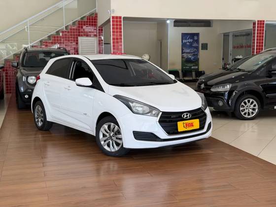 HYUNDAI HB20 1.0 COMFORT PLUS 12V FLEX 4P MANUAL