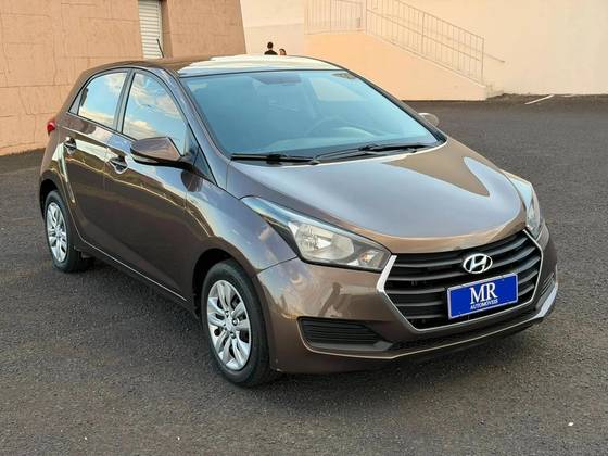 HYUNDAI HB20 1.0 COMFORT PLUS 12V FLEX 4P MANUAL