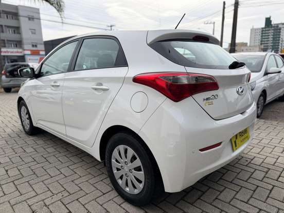 HYUNDAI-HB20-2014