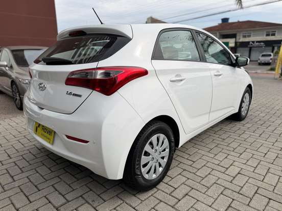 HYUNDAI-HB20-2014